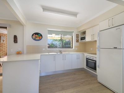 18 Brentwood Avenue, Mooloolaba