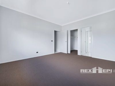 7 Ravenswood Avenue, Clyde