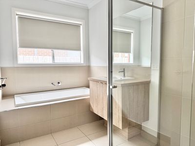 6 Corandirk Street, Mambourin