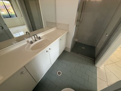 8 Horningsea Park Drive, Horningsea Park