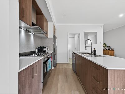 10 Riverton Boulevard, Harkness