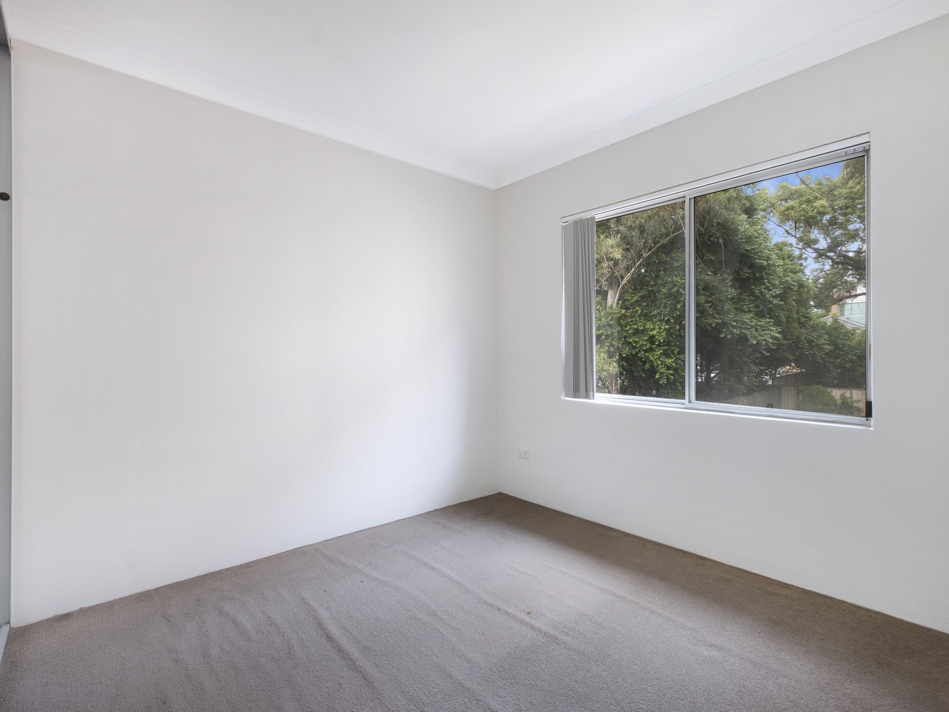 1 / 10 Hargrave Road, Auburn