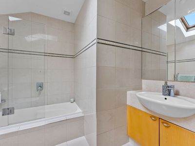 15 Seaview Road, Castor Bay