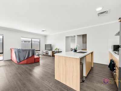 10 Klondyke Street, Piara Waters