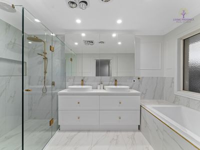 44 Scenic Drive, Point Cook