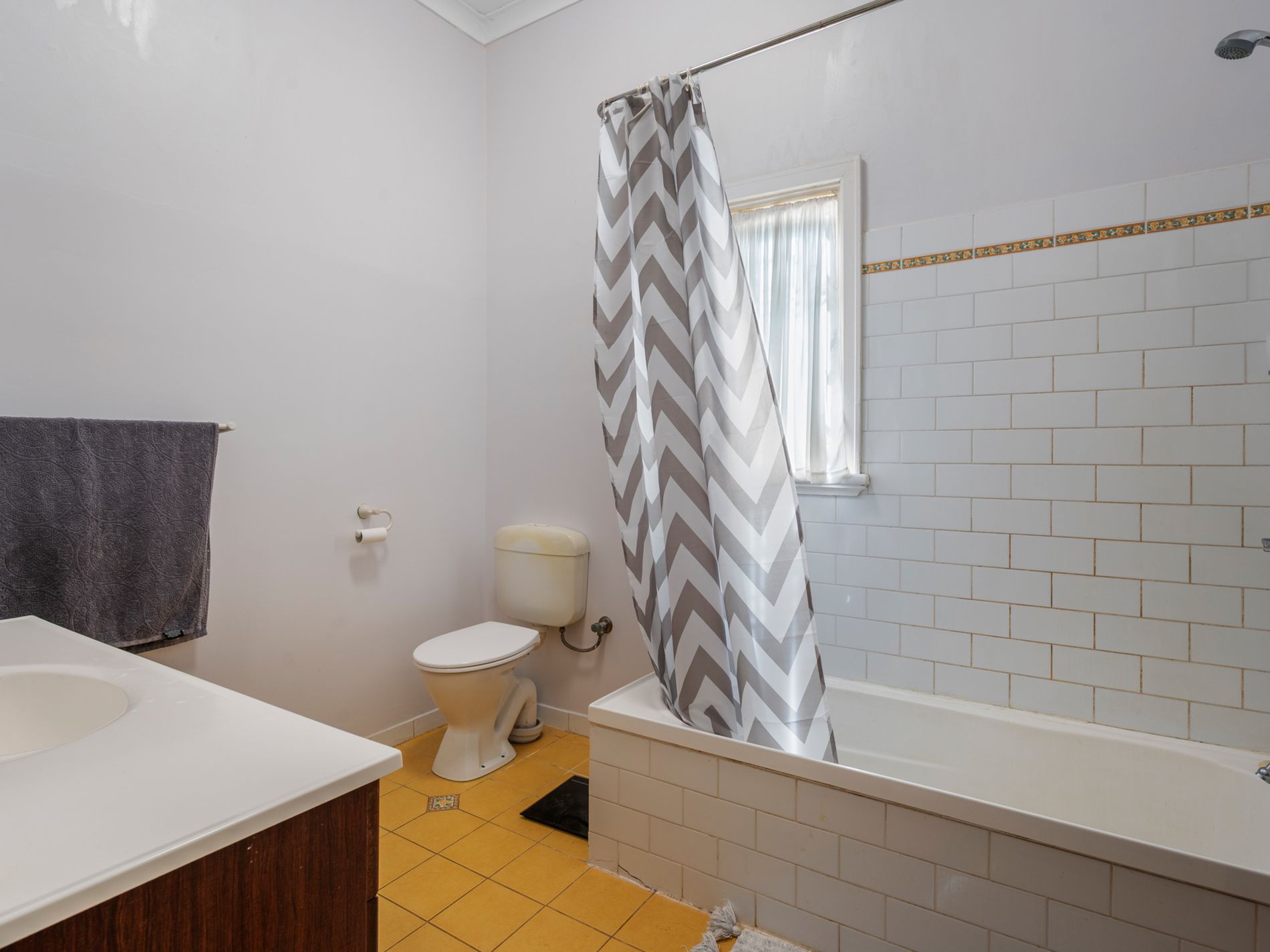 9 Butterfly Street, Piccadilly