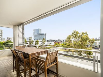 307 / 30 The Circus, Burswood