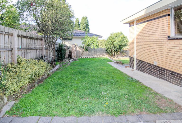 34 Springvale Road, Glen Waverley