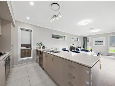 49 Summerland Crescent, Colebee