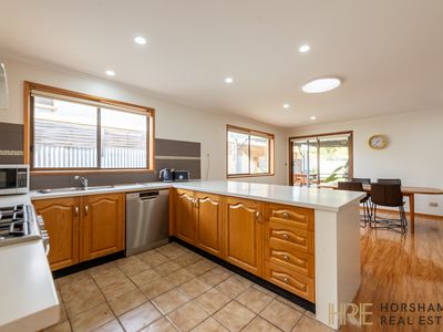5 Landy Street, Horsham