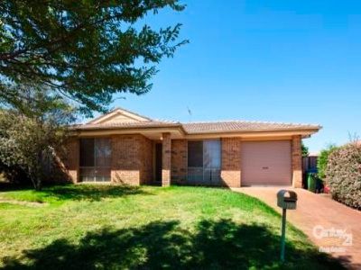 19 Sandhurst Mews, Hampton Park
