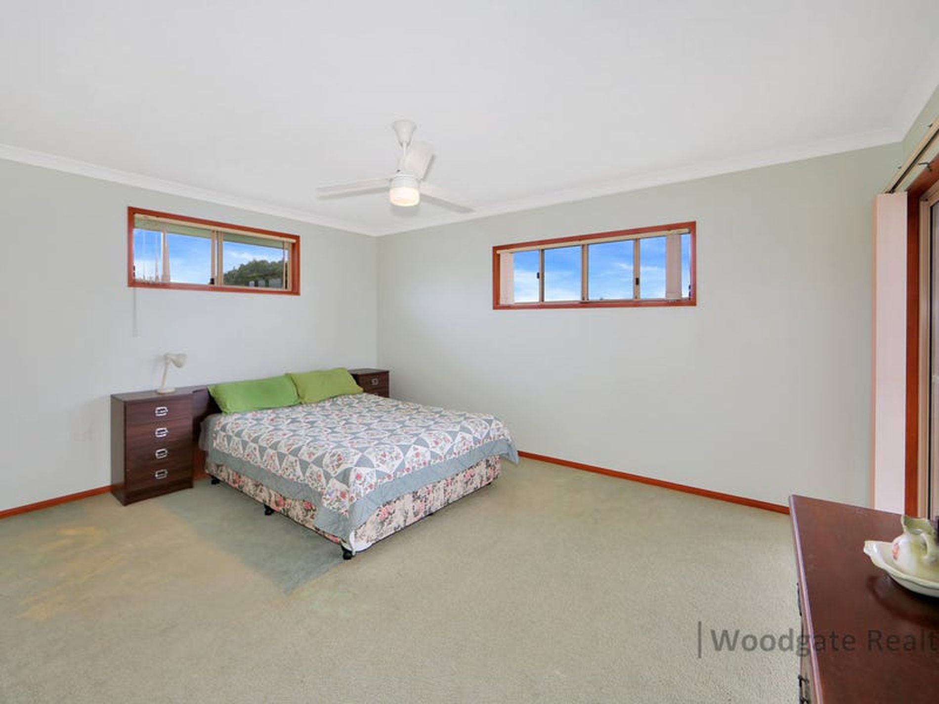 77 Mackerel St, Woodgate