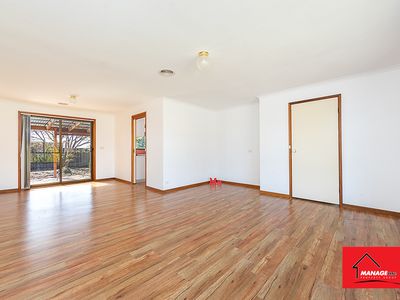 9 Macnamara Place, Chisholm