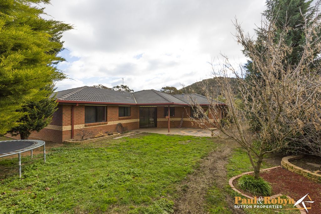 22 Dillwynia Crescent, Jerrabomberra