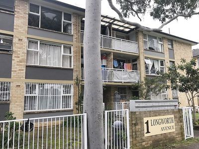 8 / 1 Longworth Avenue, Eastlakes