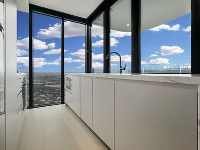 25902 / 16 Casino Drive, Broadbeach