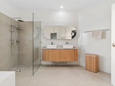 4B Bricknell Road, Attadale