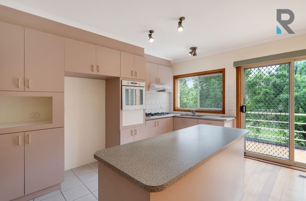2 / 7 Hawick Court, Greenvale