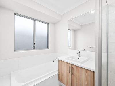 7 Barnevelder Bend, Southern River