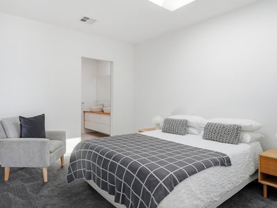 19 Elizabeth Street, George Town