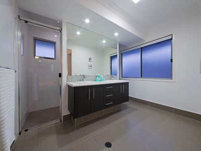 24 Feathertail Pl, Wakerley