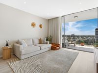 Promenade 4165 / 37C Habour Road, Hamilton