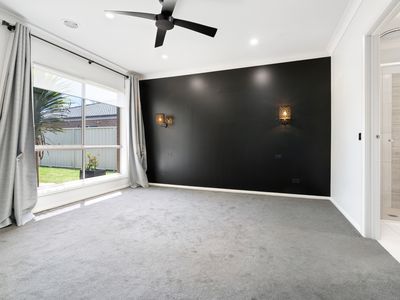 17 PARNABY STREET, Wodonga