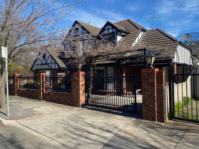 86 Farnham Road, Ashford