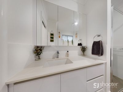 10 Fjord Court, Dubbo