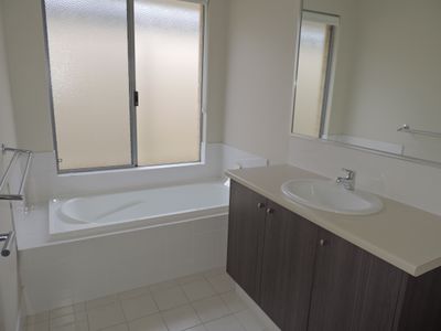 74 Bluewater Drive, Alkimos