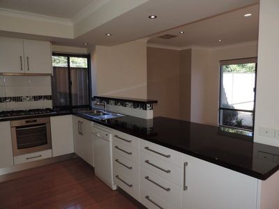 28 Collins Street, Yokine