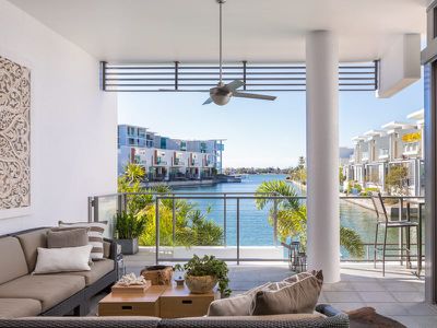 7104 / 2 Ephraim Island Parade, Paradise Point