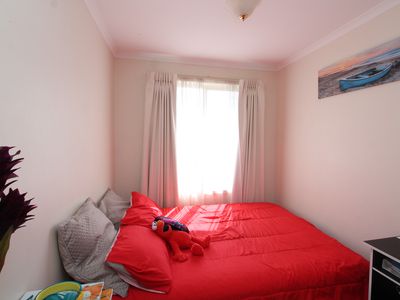 4 Lochard Place, Warrnambool