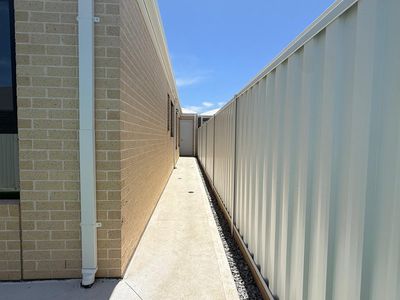 18 Aziz blvd, Mount Cottrell