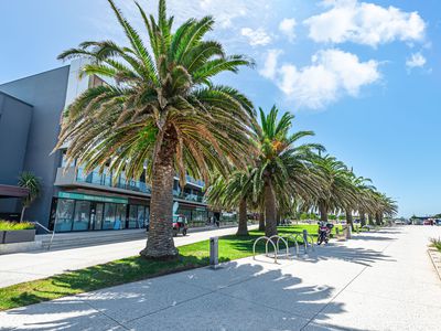 213 / 50 Catamaran Drive, Werribee South