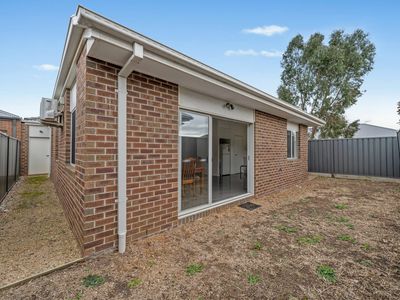 61 Abbeygate Drive, Werribee