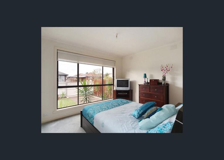 1 / 10 Willow Glen Court, Dingley Village