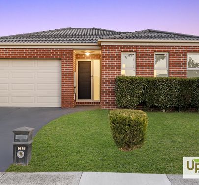 52 Tangemere Way, Cranbourne East