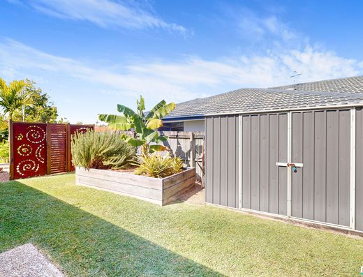 Your Private Family Oasis in a Peaceful Cul-de-Sac image 18