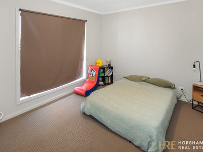 5 Matthews Court, Horsham