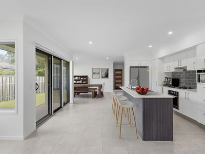 15 Lysaght Drive, Pimpama