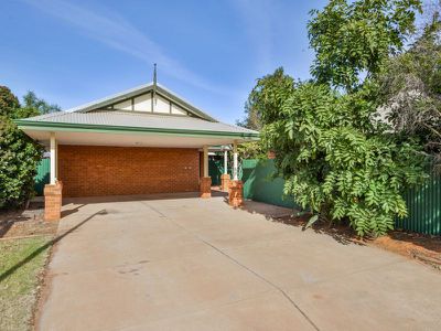 4A Mettam Close, Boulder