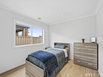 53 Orbis Avenue, Fraser Rise