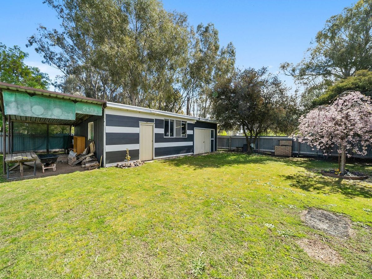 11 Salisbury Street, Benalla