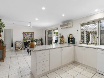 4 Turnburry Court, Tewantin