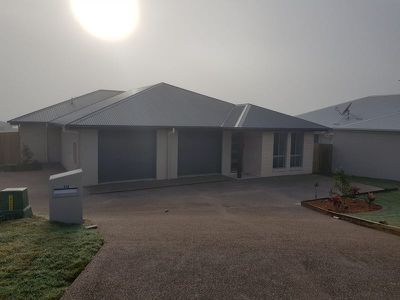 2 / 3 Ridge View Court, Nikenbah