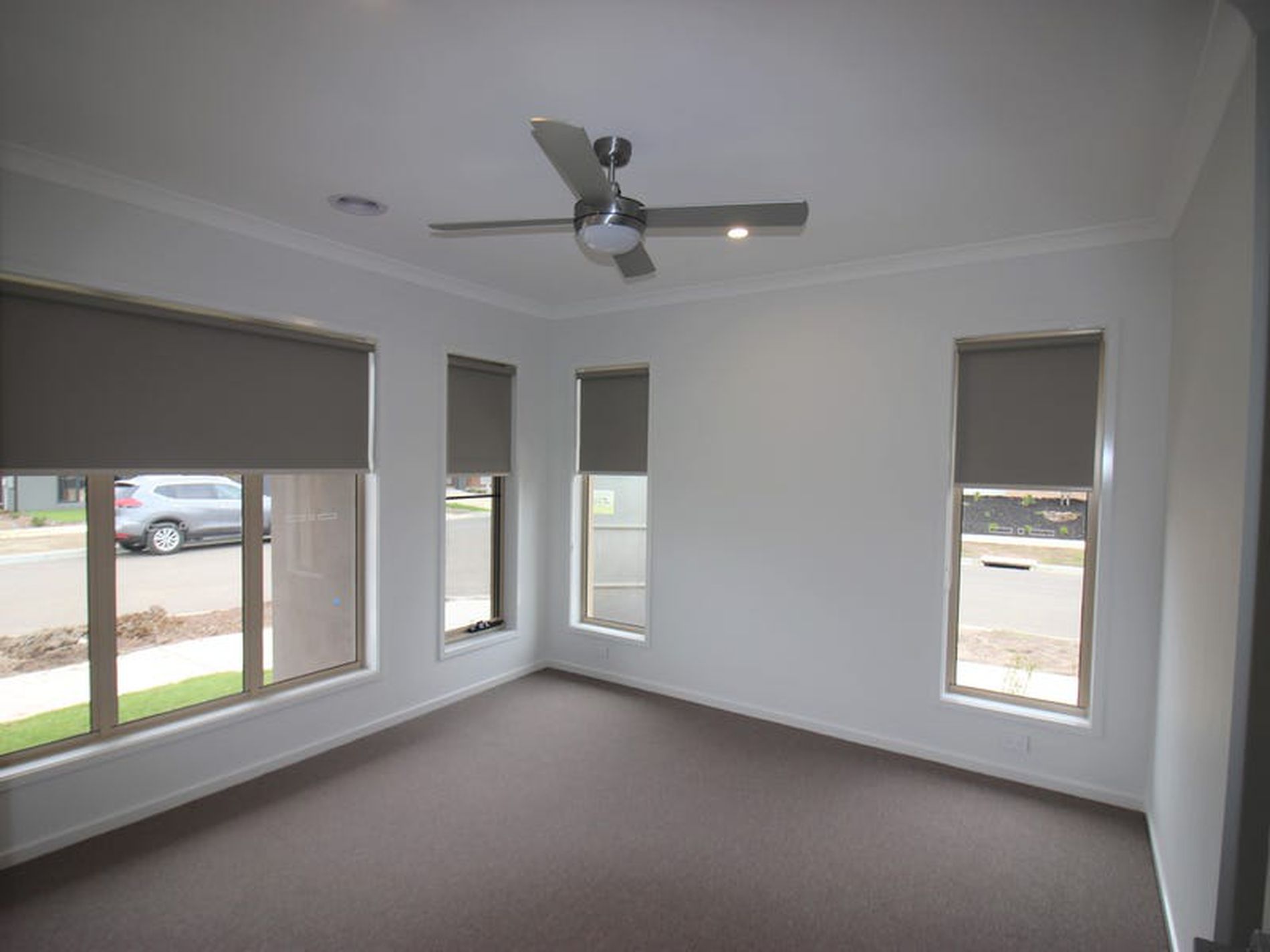 33 Cootamundra Drive, Armstrong Creek