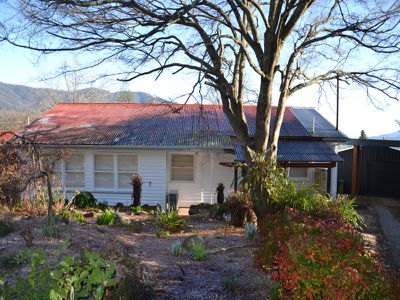 37 Bogong Avenue , Mount Beauty