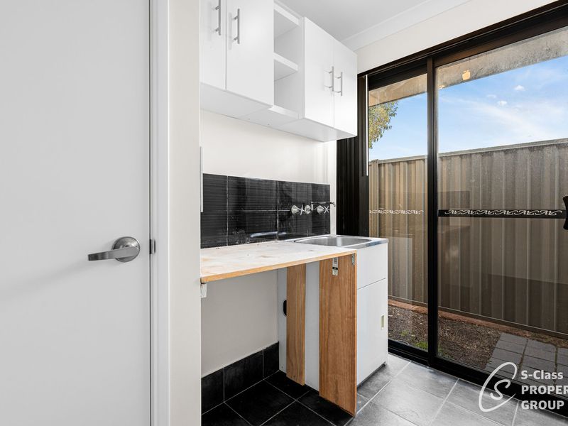 1 Albizia Grove, Byford