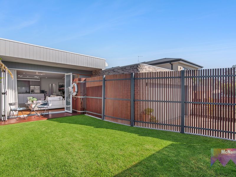 12 Olive Street, Mornington